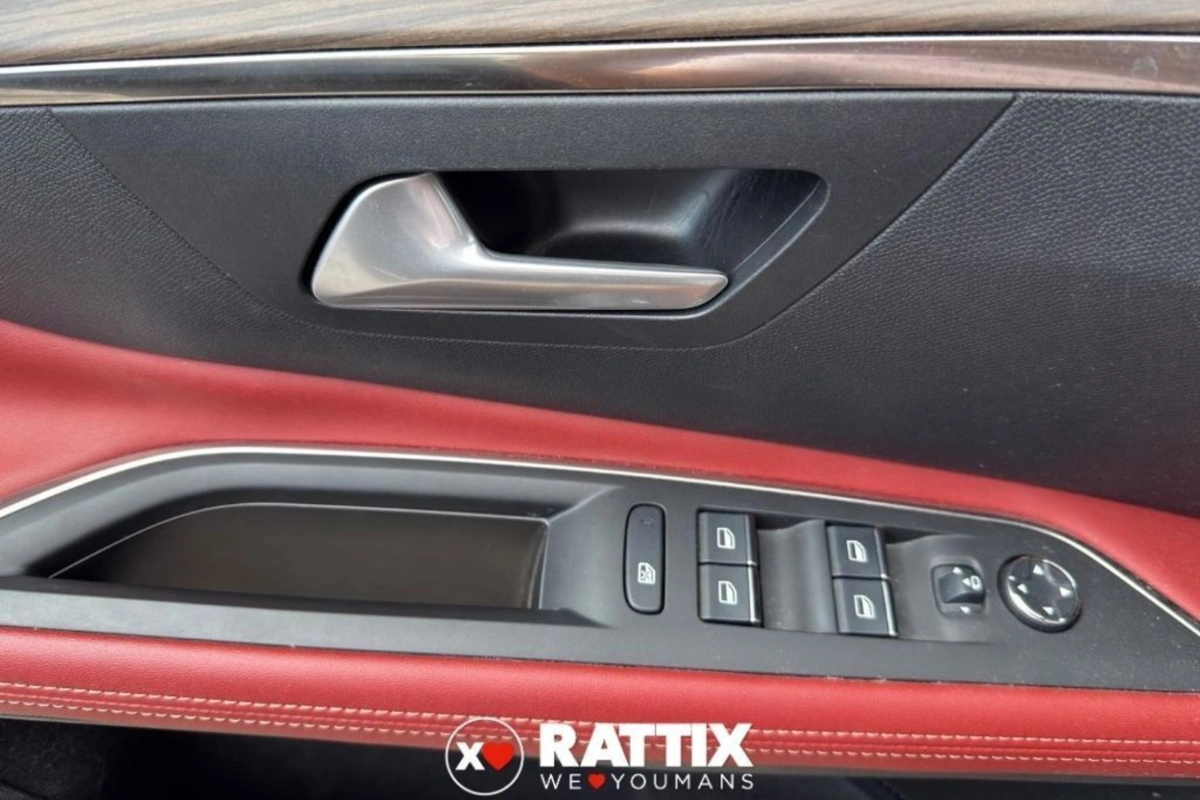 PEUGEOT 3008 ii 2021 1.6 hybrid4 GT Pack 300cv e-eat8 PEUGEOT 3008 ii 2021 1.6 hybrid4 GT Pack 300cv e-eat8